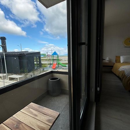 Apartment By Toore Patagonia ปวยร์โตนาตาเลส ภายนอก รูปภาพ