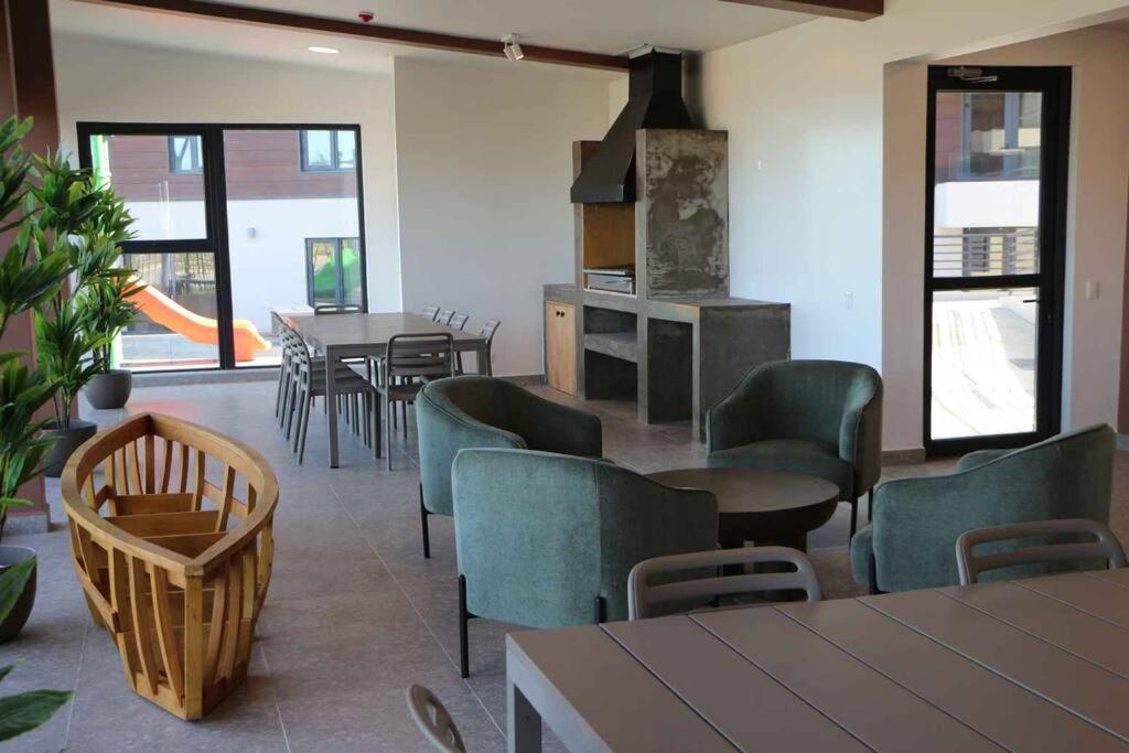 Apartment By Toore Patagonia ปวยร์โตนาตาเลส ภายนอก รูปภาพ